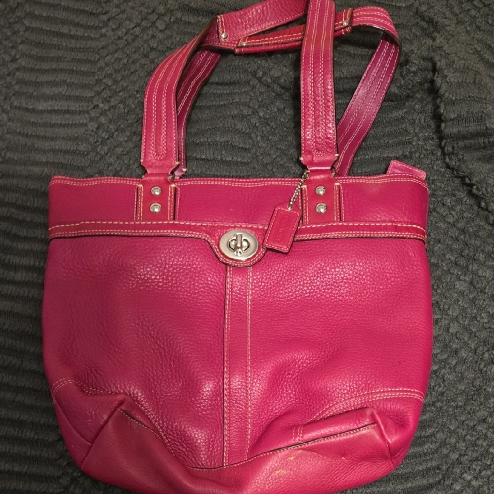 Coach Fusia Pink Leather Shoulder Bag - Gem